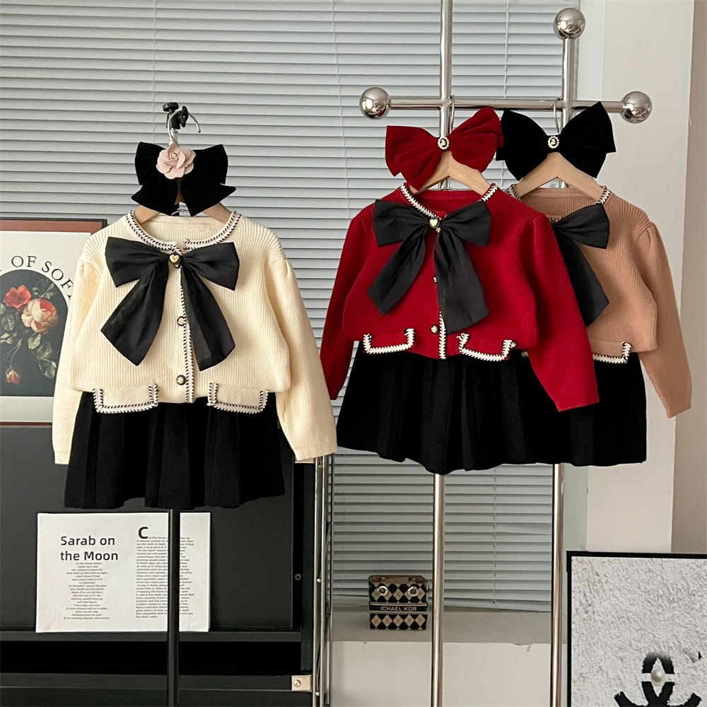 Autumn And Winter Bowknot Knitted Puff Sleeve Classic Style